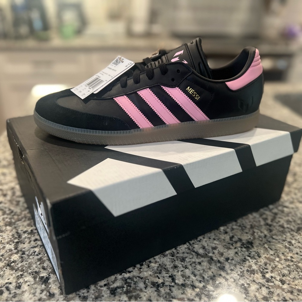 Adidas Samba Messi Shoes- NEW IN BOX - 11.5 Mens
